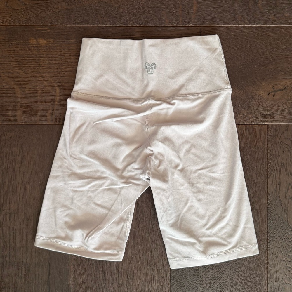 Aritzia Butter Soft Gym Shorts